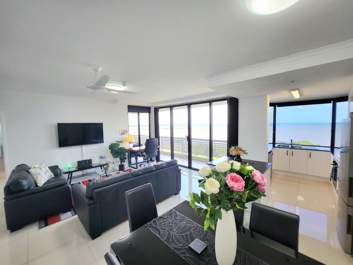 Cairns Luxury Seaview Apartment Buitenkant foto