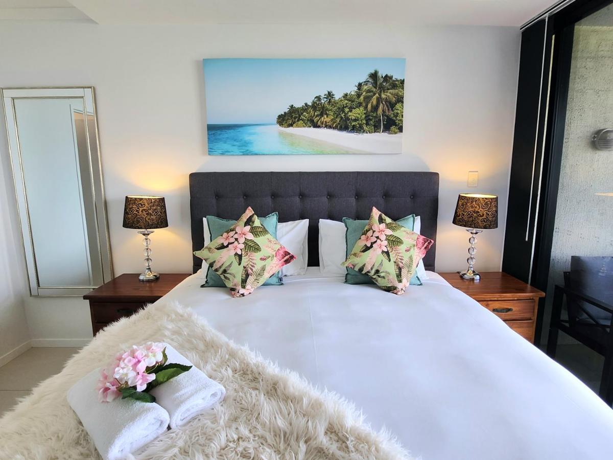 Cairns Luxury Seaview Apartment Buitenkant foto